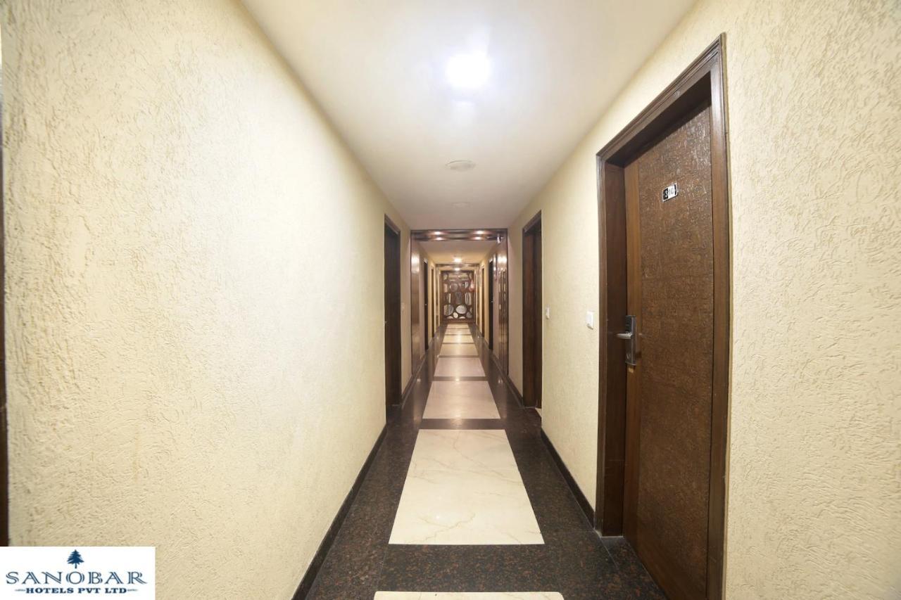 Отель Sanobar The Midtown Массури Экстерьер фото
